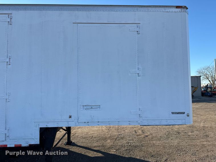 image for item EG2482 1999 Kentucky Trailers dry van trailer