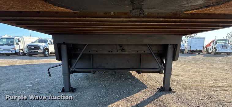 image for item EG2482 1999 Kentucky Trailers dry van trailer