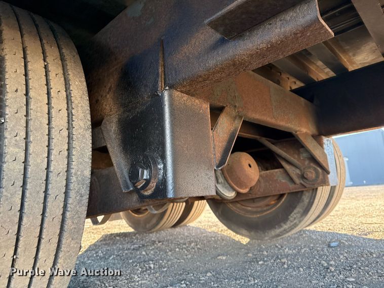 image for item EG2482 1999 Kentucky Trailers dry van trailer