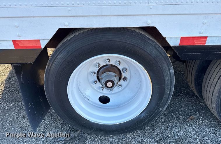 image for item EG2482 1999 Kentucky Trailers dry van trailer