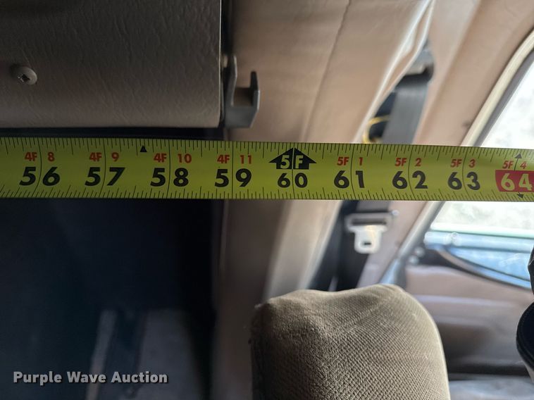 image for item EG2493 2005 Peterbilt 379 semi truck