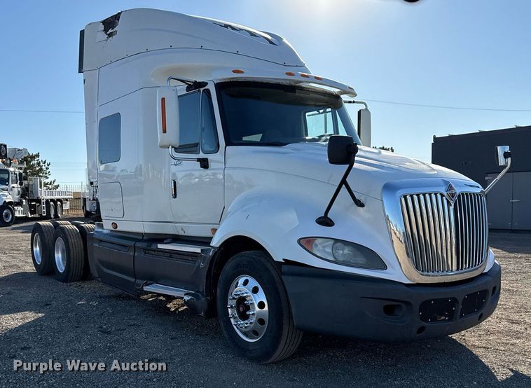 image for item EG2499 2010 International ProStar Premium semi truck