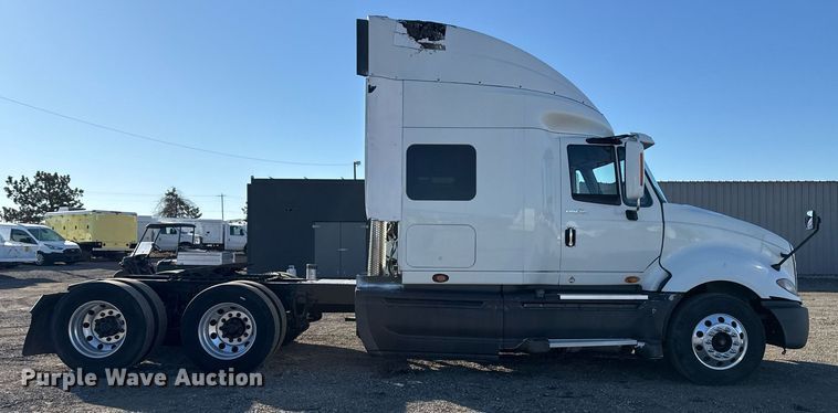 image for item EG2499 2010 International ProStar Premium semi truck