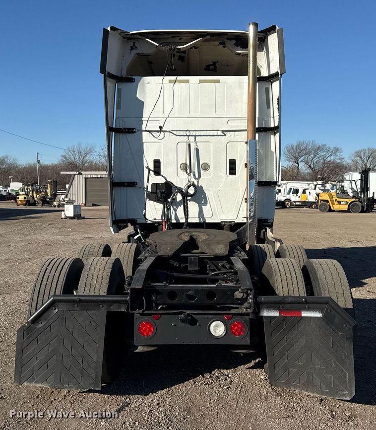 image for item EG2499 2010 International ProStar Premium semi truck