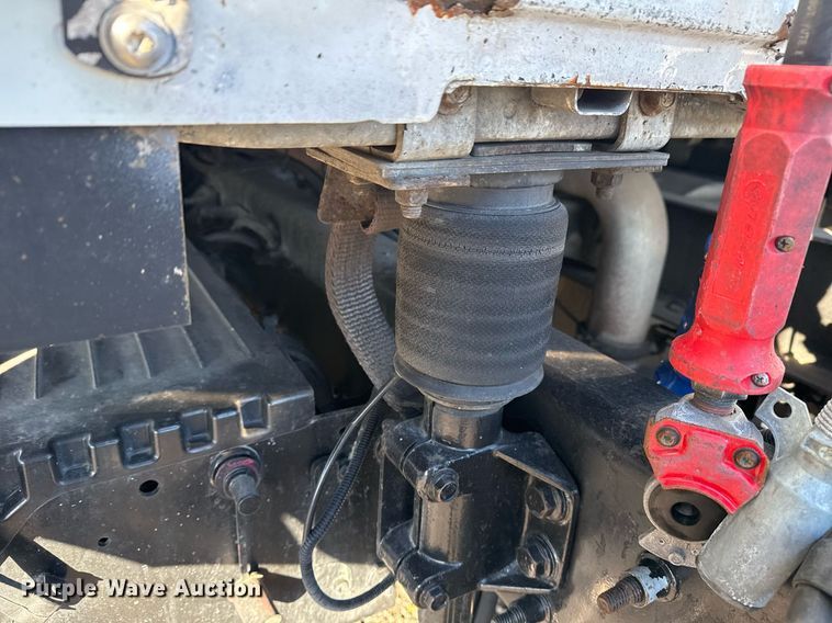 image for item EG2499 2010 International ProStar Premium semi truck