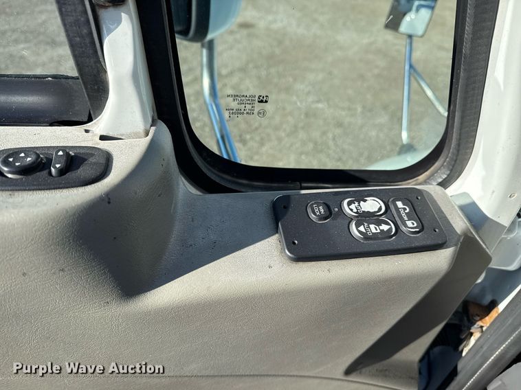 image for item EG2499 2010 International ProStar Premium semi truck