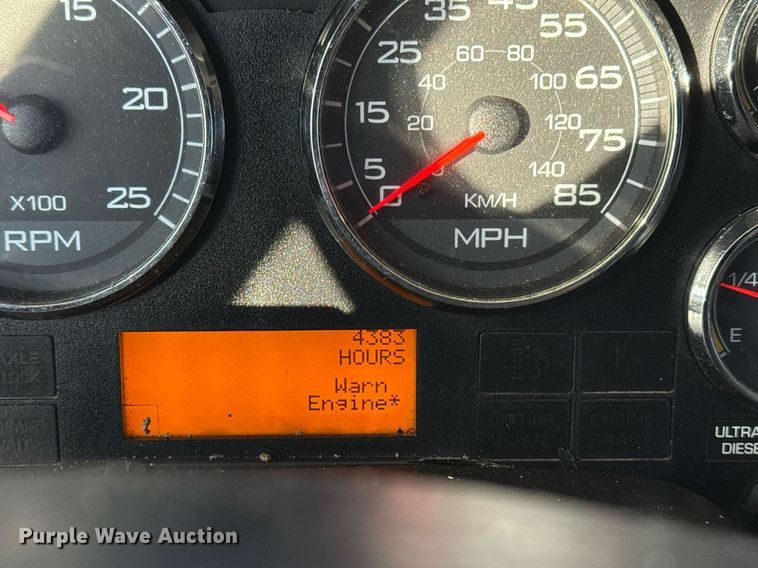 image for item EG2499 2010 International ProStar Premium semi truck