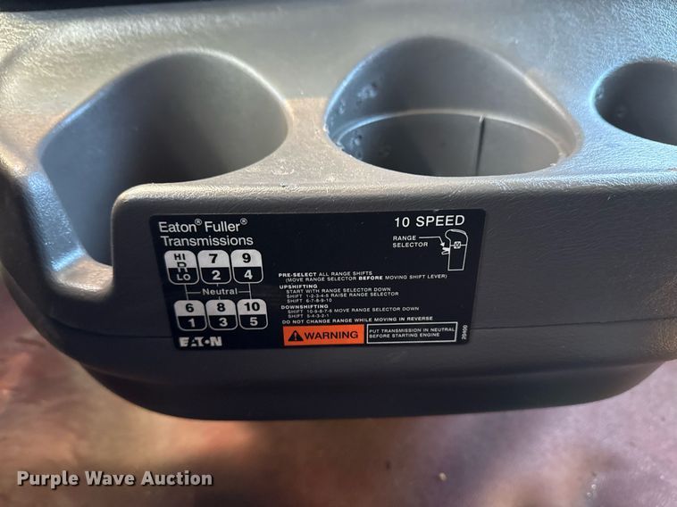 image for item EG2499 2010 International ProStar Premium semi truck