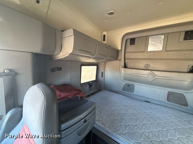 image for item EG2499 2010 International ProStar Premium semi truck