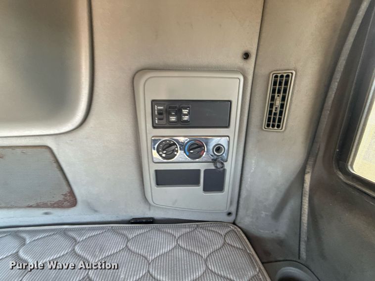 image for item EG2499 2010 International ProStar Premium semi truck