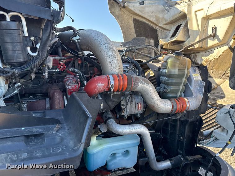 image for item EG2499 2010 International ProStar Premium semi truck