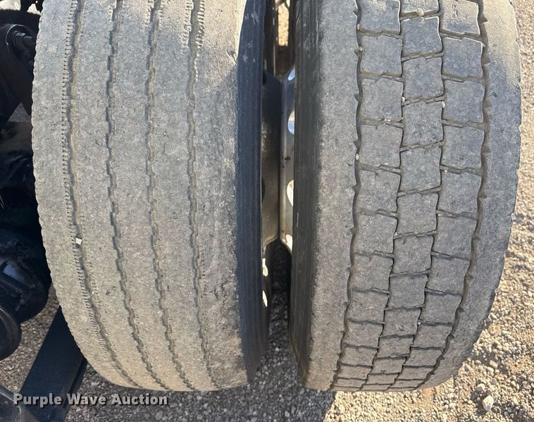 image for item EG2499 2010 International ProStar Premium semi truck