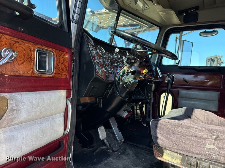 image for item EG2506 1999 Peterbilt 377 car carrier truck with car carrier trailer