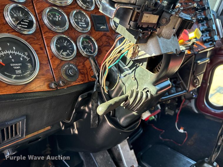 image for item EG2506 1999 Peterbilt 377 car carrier truck with car carrier trailer