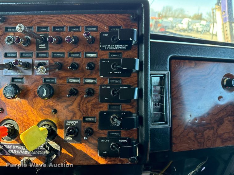 image for item EG2506 1999 Peterbilt 377 car carrier truck with car carrier trailer