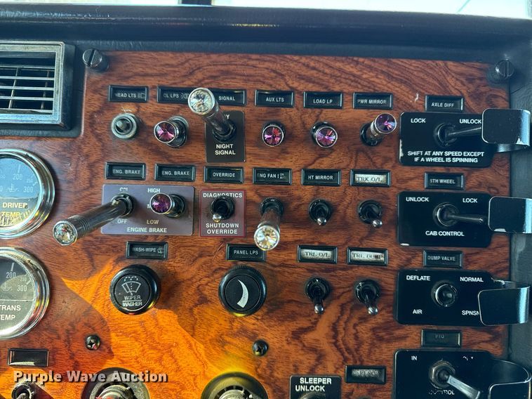 image for item EG2506 1999 Peterbilt 377 car carrier truck with car carrier trailer