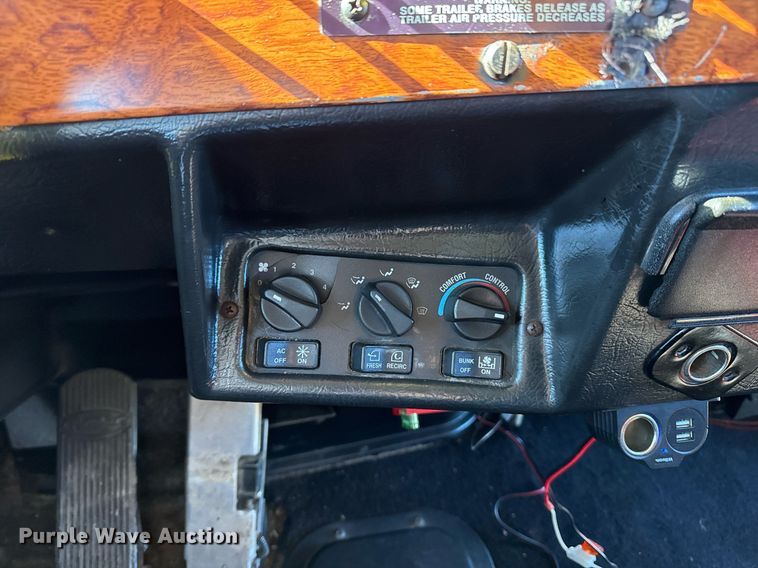 image for item EG2506 1999 Peterbilt 377 car carrier truck with car carrier trailer