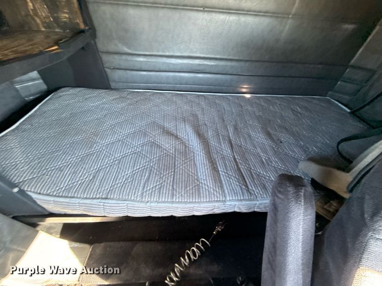 image for item EG2506 1999 Peterbilt 377 car carrier truck with car carrier trailer