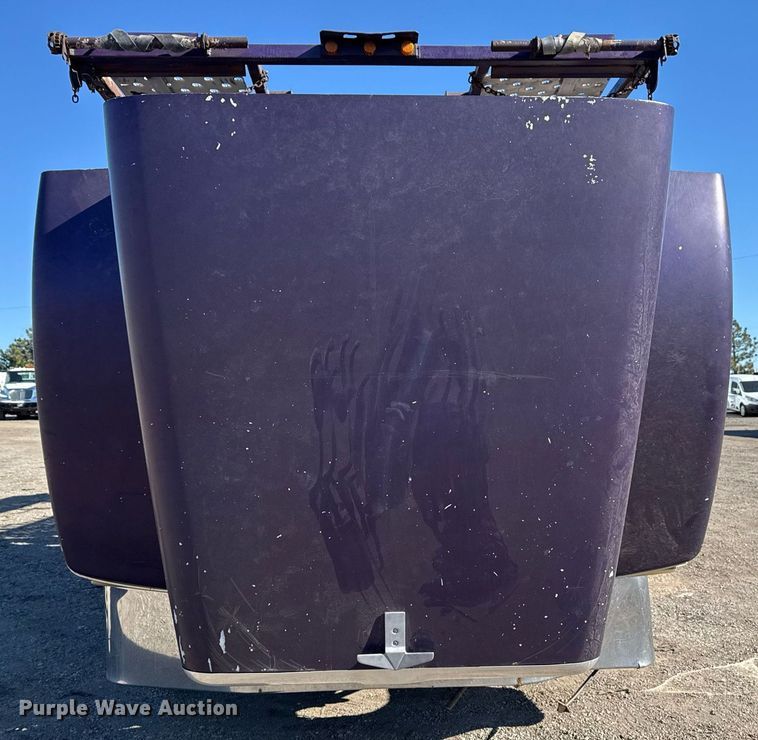 image for item EG2506 1999 Peterbilt 377 car carrier truck with car carrier trailer