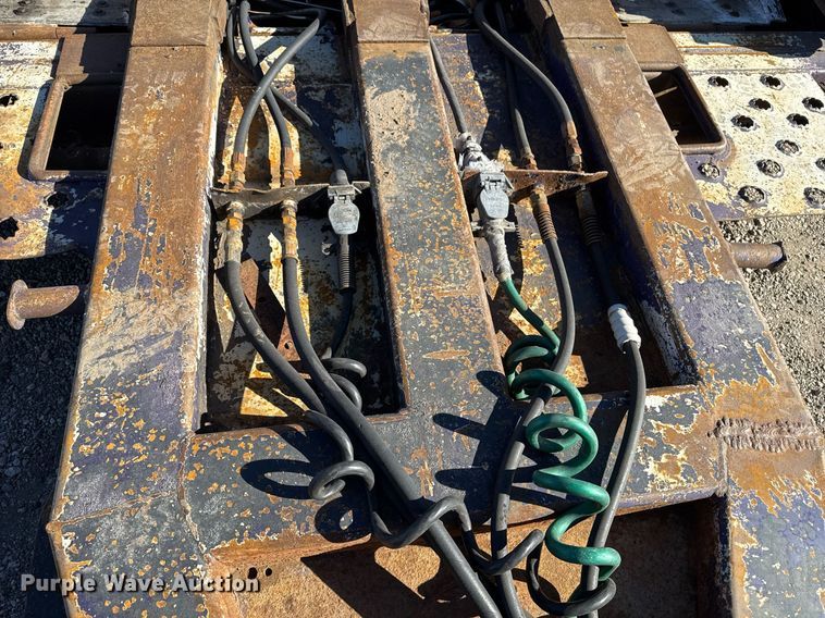 image for item EG2506 1999 Peterbilt 377 car carrier truck with car carrier trailer