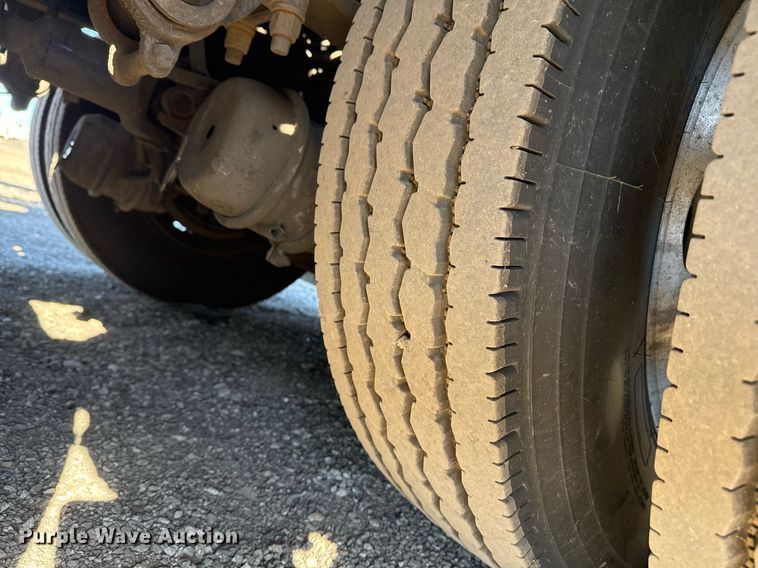 image for item EG2506 1999 Peterbilt 377 car carrier truck with car carrier trailer