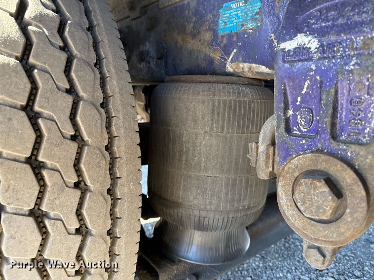 image for item EG2506 1999 Peterbilt 377 car carrier truck with car carrier trailer