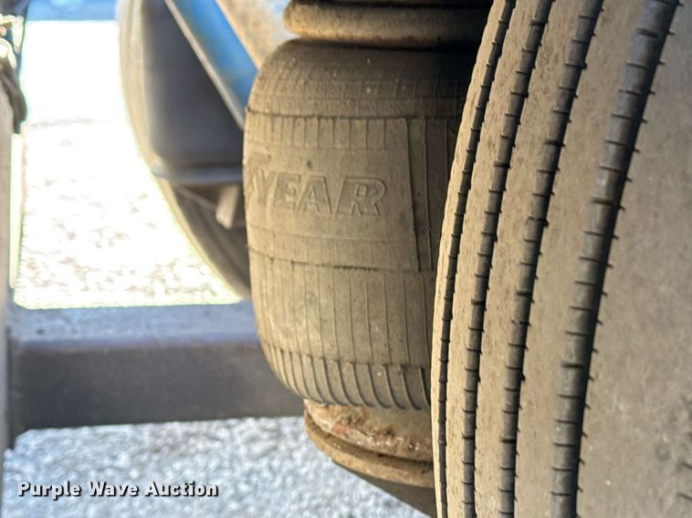 image for item EG2506 1999 Peterbilt 377 car carrier truck with car carrier trailer