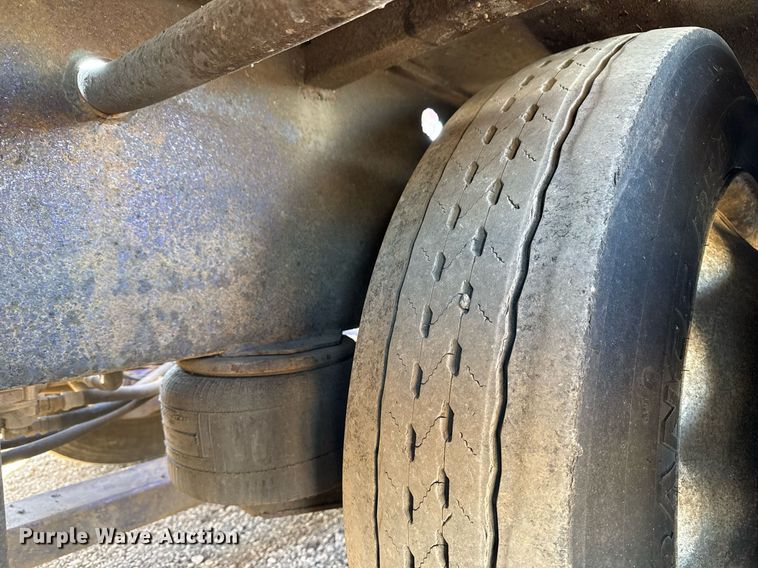 image for item EG2506 1999 Peterbilt 377 car carrier truck with car carrier trailer