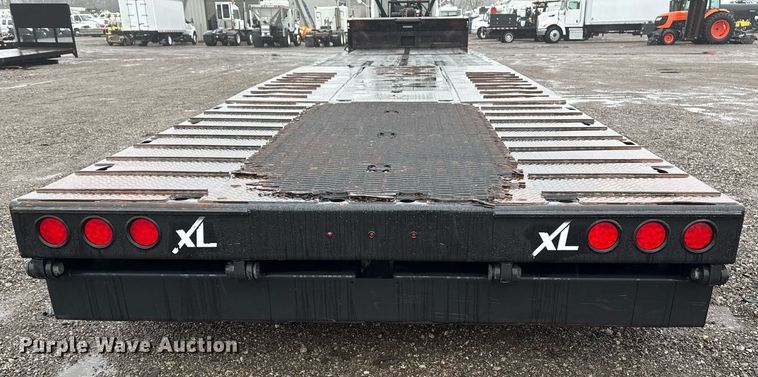 image for item EG2509 2018 X-L Specialized XL 80 PT drop deck hydraulic tail equipment trailer
