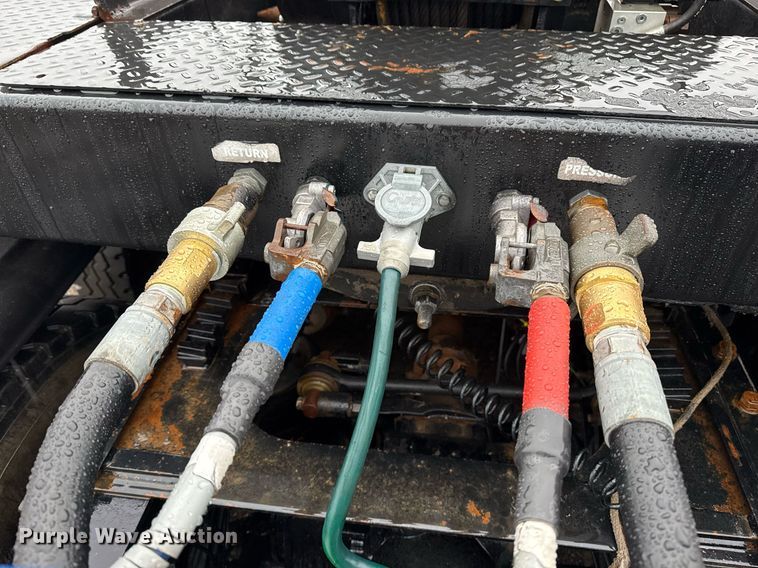 image for item EG2509 2018 X-L Specialized XL 80 PT drop deck hydraulic tail equipment trailer