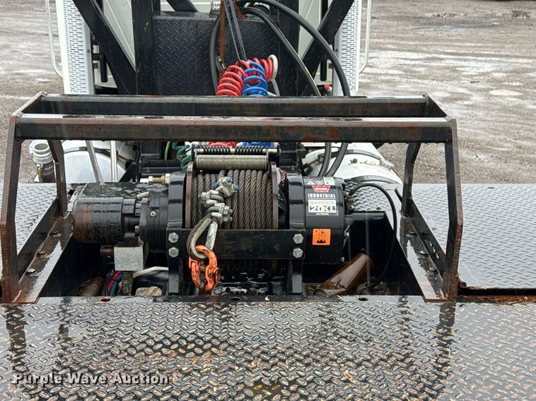 image for item EG2509 2018 X-L Specialized XL 80 PT drop deck hydraulic tail equipment trailer