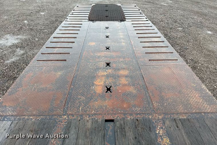 image for item EG2509 2018 X-L Specialized XL 80 PT drop deck hydraulic tail equipment trailer