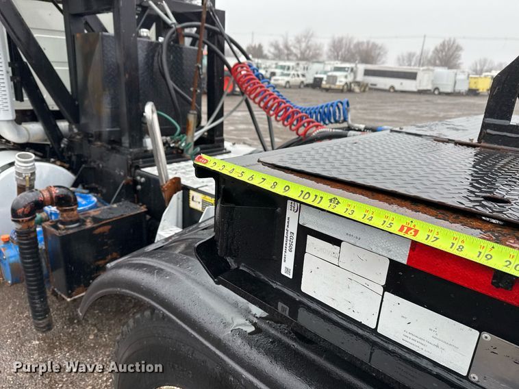 image for item EG2509 2018 X-L Specialized XL 80 PT drop deck hydraulic tail equipment trailer