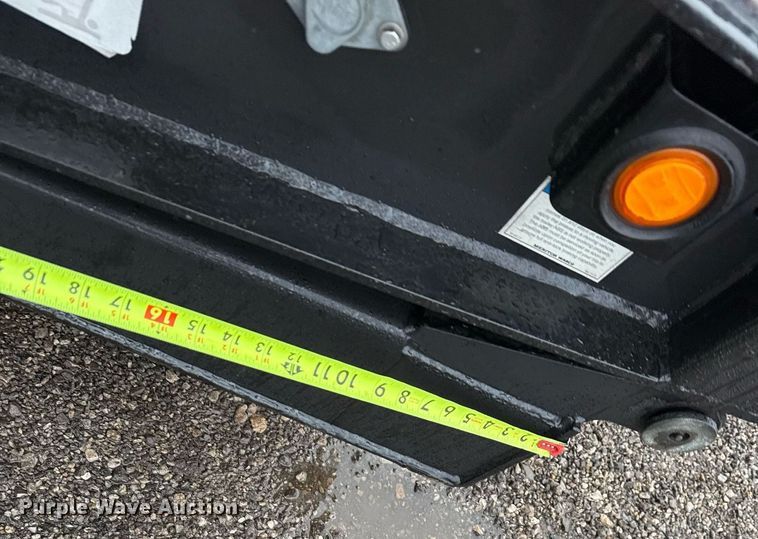 image for item EG2509 2018 X-L Specialized XL 80 PT drop deck hydraulic tail equipment trailer