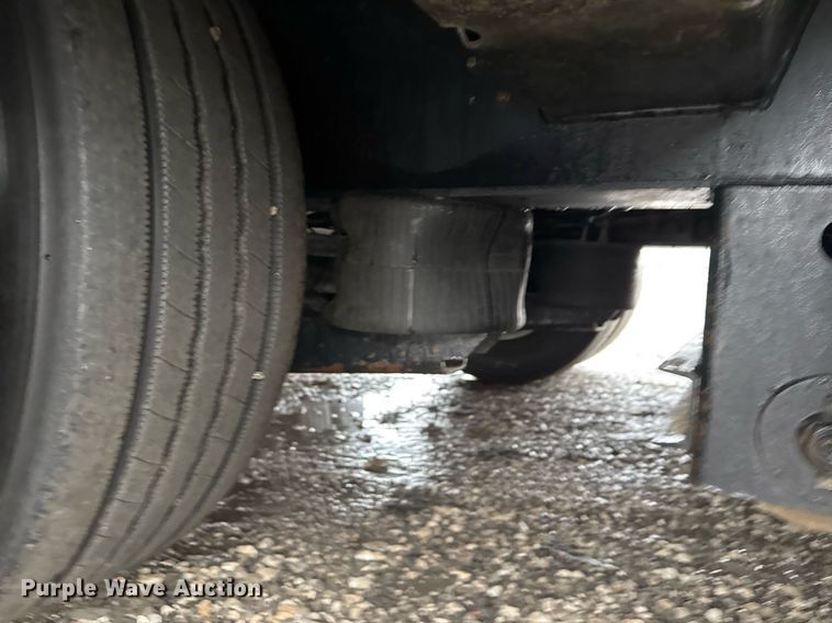 image for item EG2509 2018 X-L Specialized XL 80 PT drop deck hydraulic tail equipment trailer