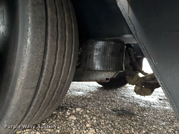 image for item EG2509 2018 X-L Specialized XL 80 PT drop deck hydraulic tail equipment trailer