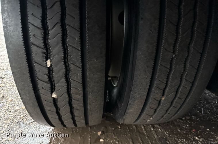 image for item EG2509 2018 X-L Specialized XL 80 PT drop deck hydraulic tail equipment trailer