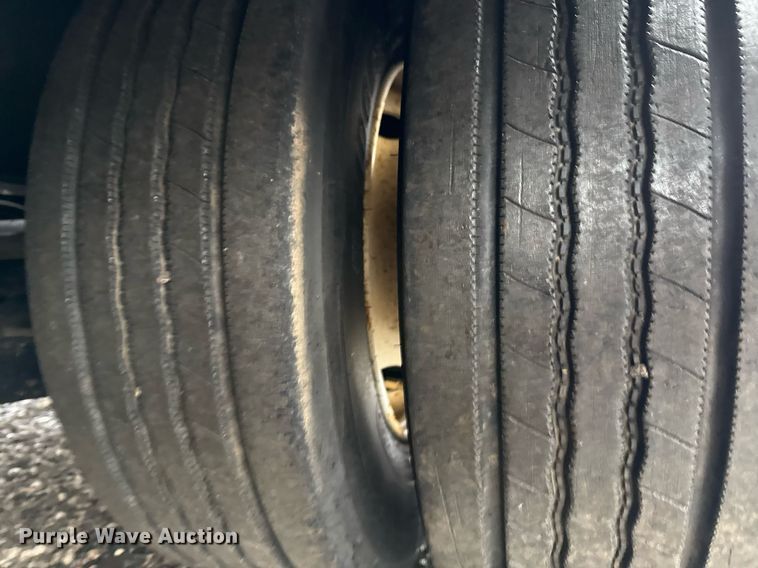 image for item EG2509 2018 X-L Specialized XL 80 PT drop deck hydraulic tail equipment trailer