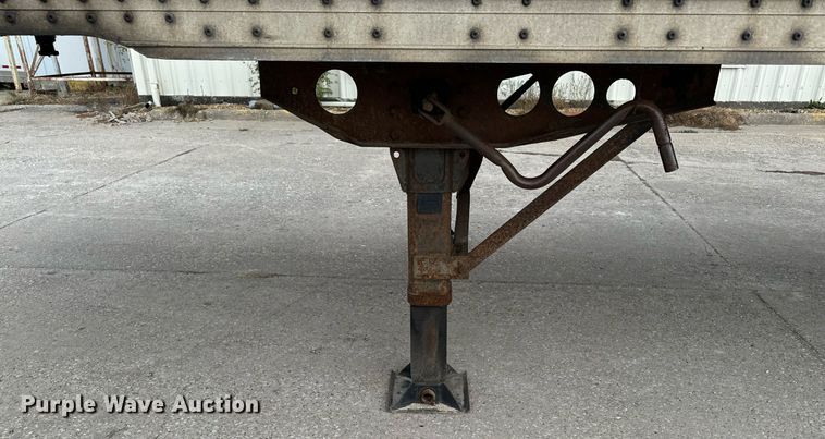 image for item EG7018 2004 Wabash DVDBHPC dry van trailer