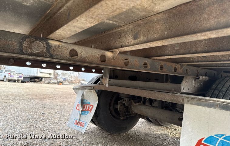 image for item EG7165 2009 Utility trailer 3000R refrigerated van trailer