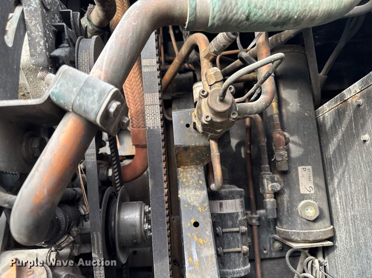 image for item EG7165 2009 Utility trailer 3000R refrigerated van trailer