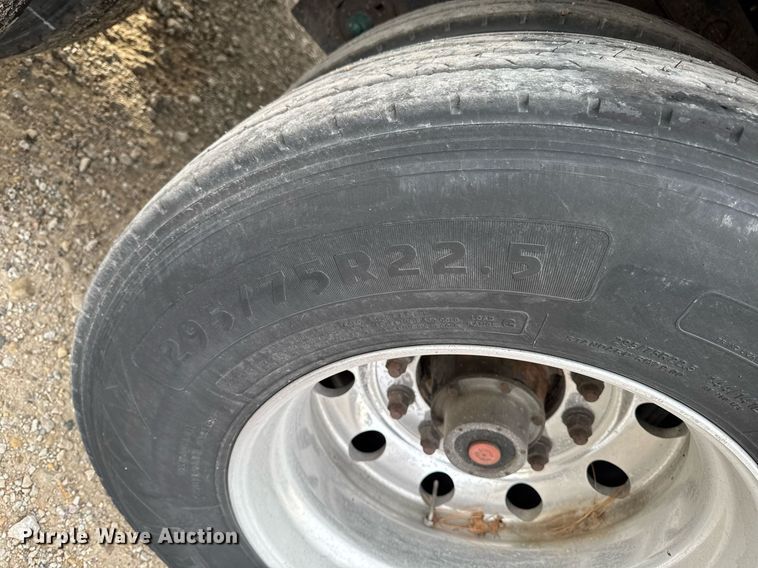 image for item EG7165 2009 Utility trailer 3000R refrigerated van trailer