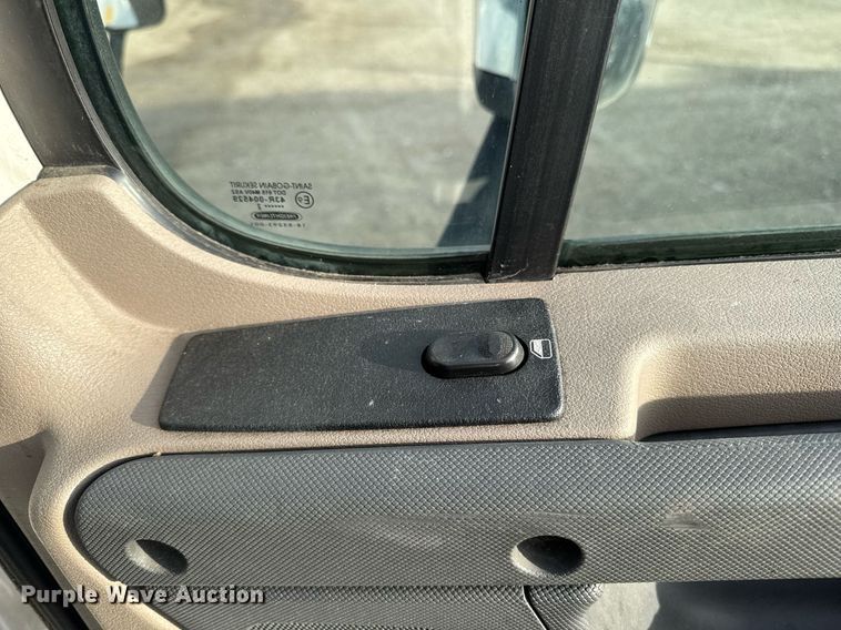 image for item EG7166 2013 Freightliner Cascadia 125 semi truck