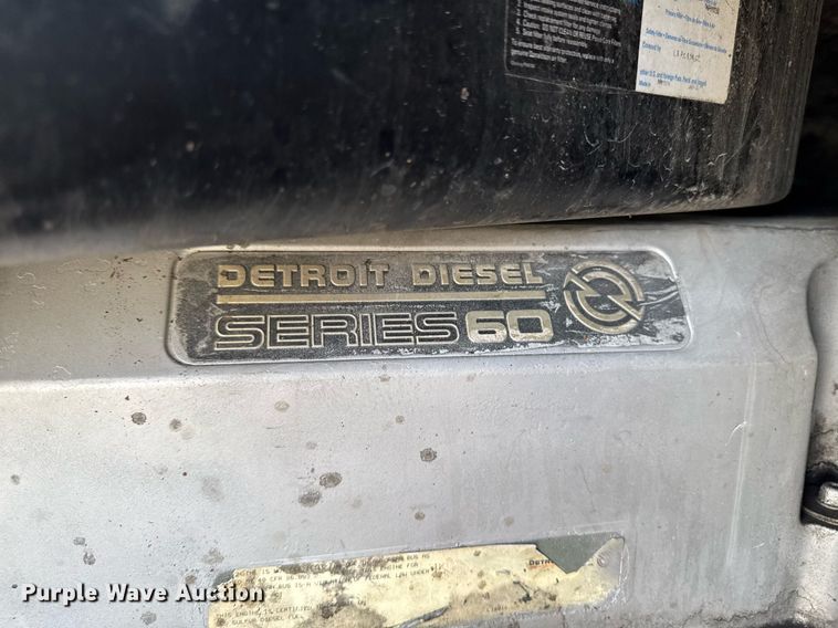 image for item EG7166 2013 Freightliner Cascadia 125 semi truck