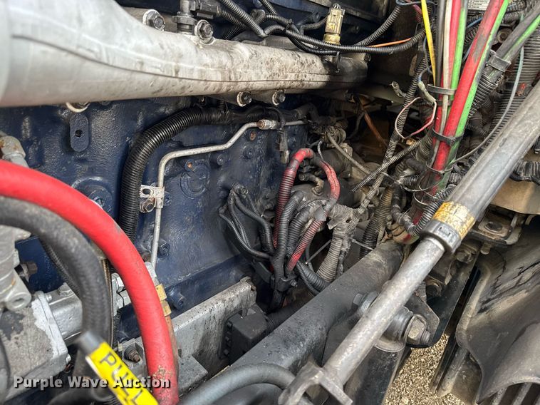 image for item EG7166 2013 Freightliner Cascadia 125 semi truck