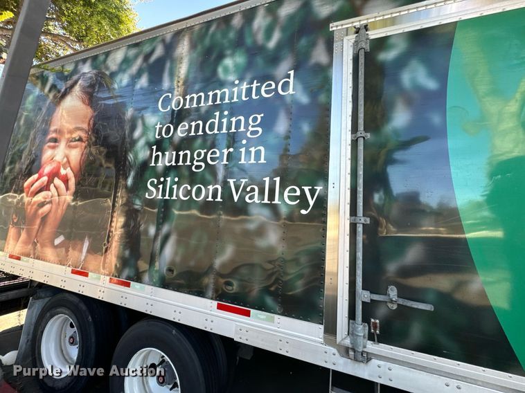 image for item EI4052 2011 Wabash refrigerated van trailer