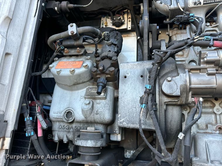 image for item EI4052 2011 Wabash refrigerated van trailer