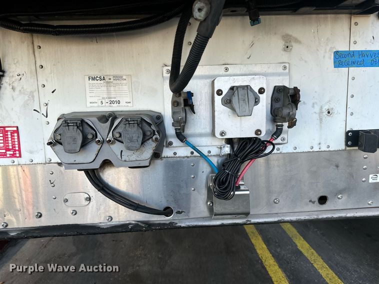 image for item EI4052 2011 Wabash refrigerated van trailer