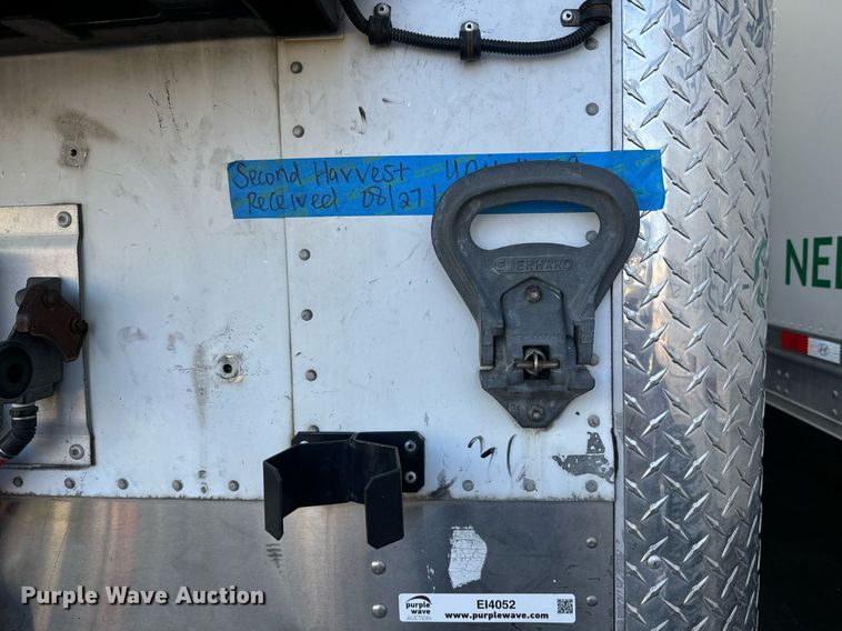 image for item EI4052 2011 Wabash refrigerated van trailer