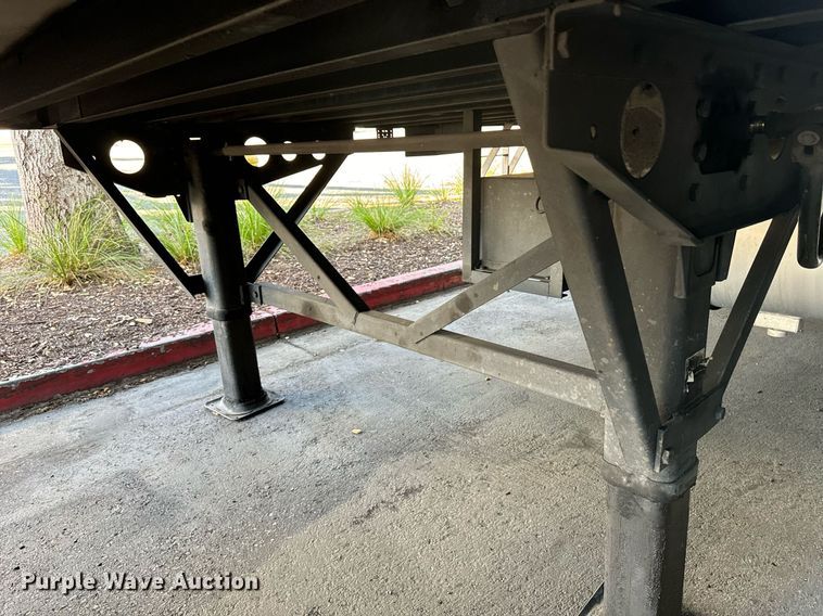 image for item EI4052 2011 Wabash refrigerated van trailer